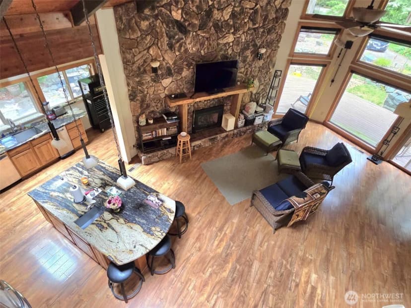Property photo for 6136 Puget Beach Road Ne, Olympia photo 11