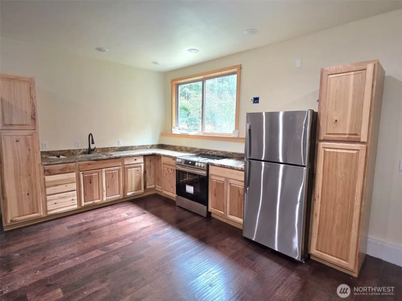 Property photo for 6136 Puget Beach Road Ne, Olympia photo 23