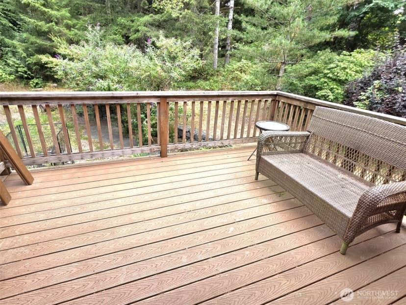 Property photo for 6136 Puget Beach Road Ne, Olympia photo 19
