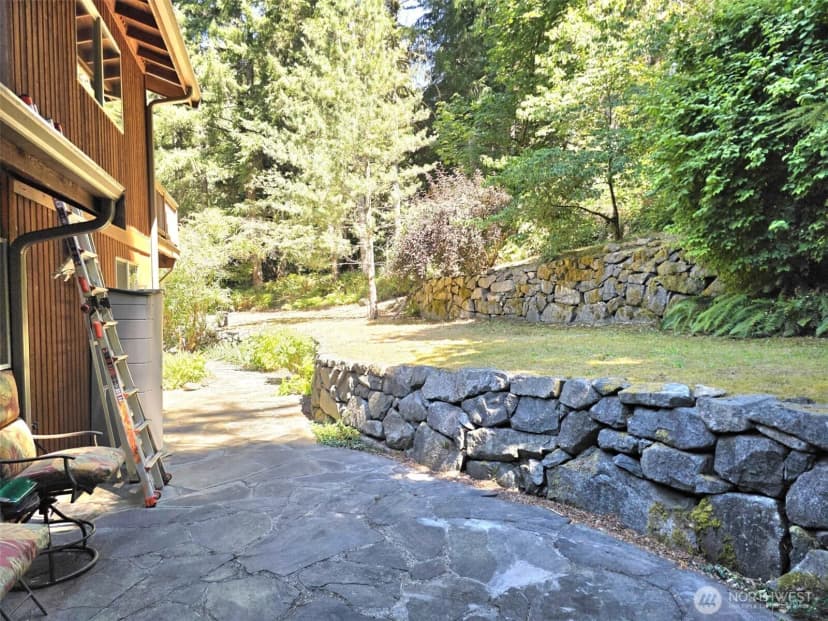 Property photo for 6136 Puget Beach Road Ne, Olympia photo 29