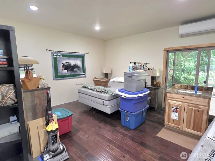 Property photo for 6136 Puget Beach Road Ne, Olympia photo 24