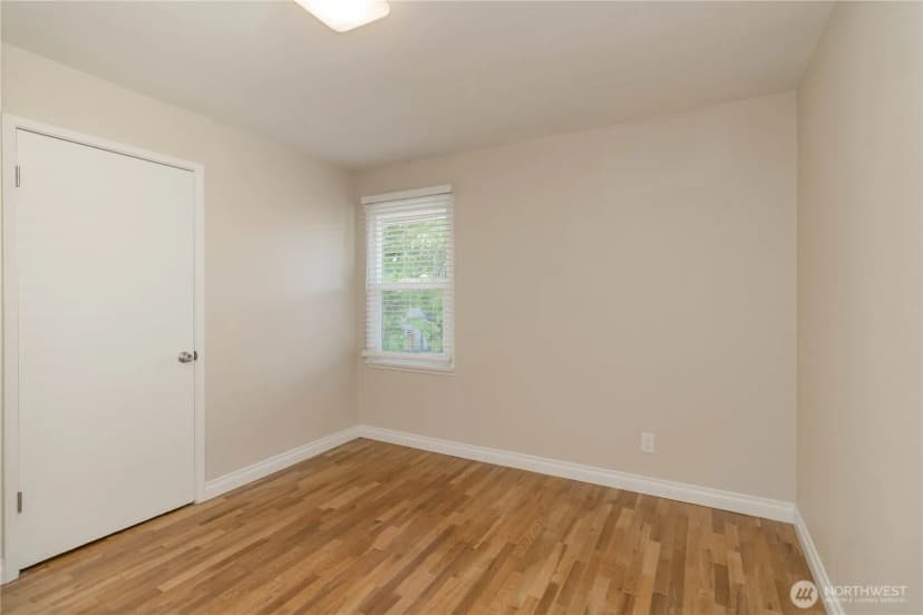 Property photo for 8317 Wolcott Avenue S, Seattle photo 16