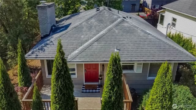 Property photo for 8317 Wolcott Avenue S, Seattle photo 3