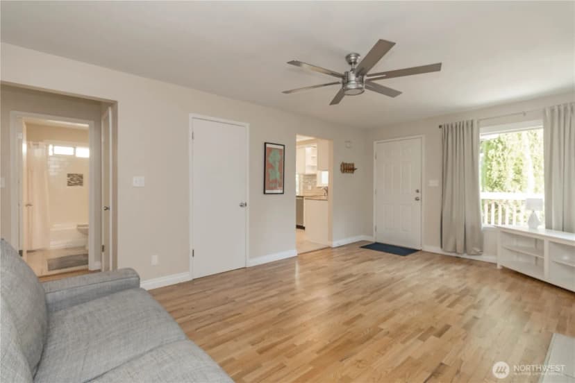 Property photo for 8317 Wolcott Avenue S, Seattle photo 8