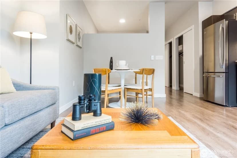 Property photo for 1085 103rd Avenue Ne #206, Bellevue photo 8