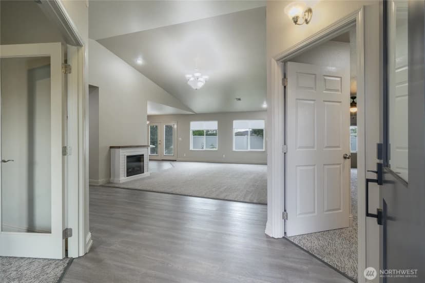 Property photo for 739 Se Songbird Lane, College Place photo 3