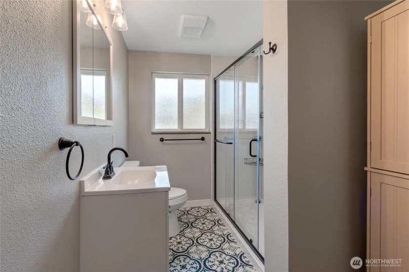 Property photo for 3519 138th Street E, Tacoma photo 11