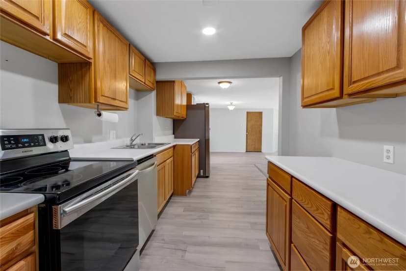 Property photo for 3519 138th Street E, Tacoma photo 8