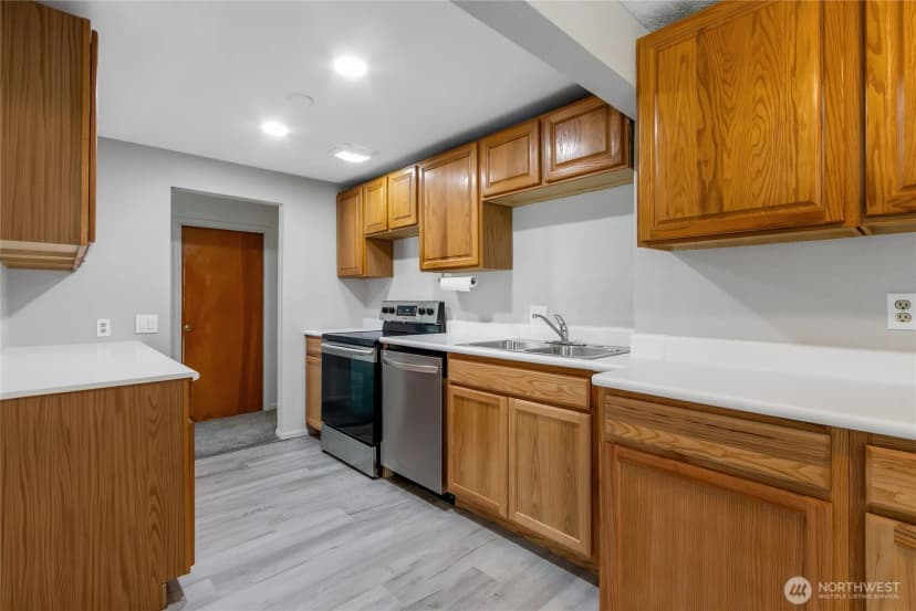 Property photo for 3519 138th Street E, Tacoma photo 9