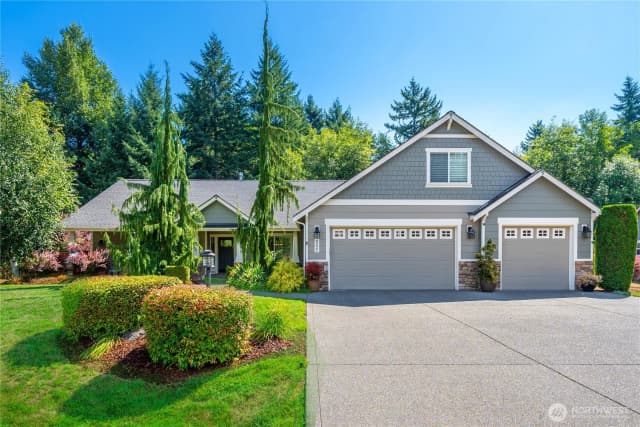Property photo for 8222 Summerwood Drive Se, Olympia