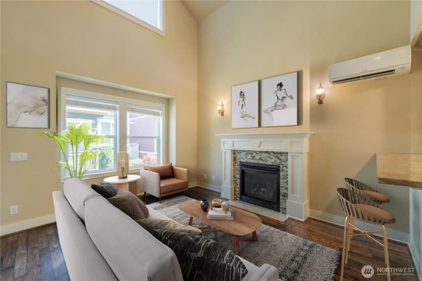 Property photo for 1125 24th Avenue S, Seattle photo 6
