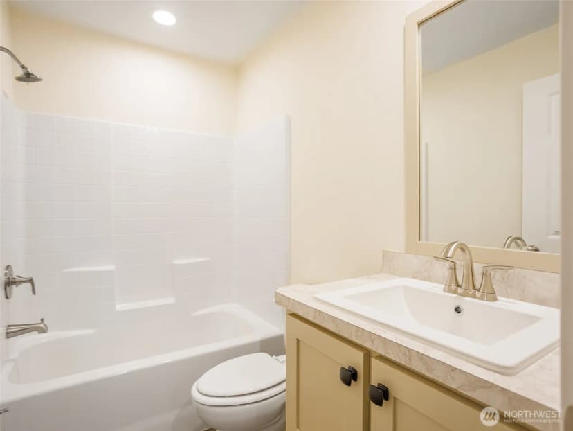 Property photo for 321 E Panorama Drive, Shelton photo 16