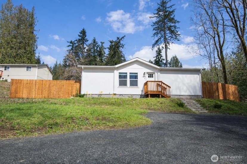 Property photo for 321 E Panorama Drive, Shelton