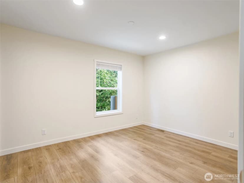 Property photo for 321 E Panorama Drive, Shelton photo 9