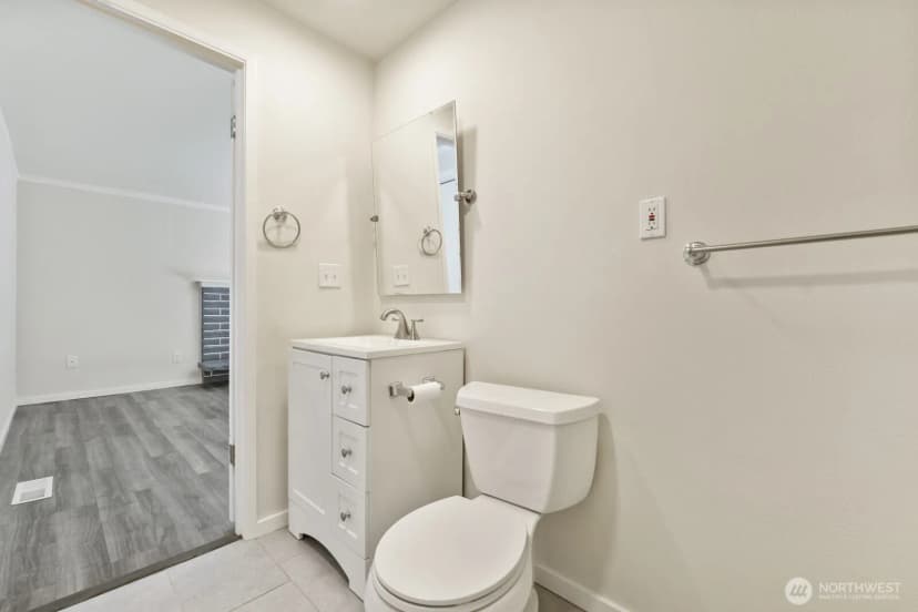 Property photo for 210 219th Place Sw, Bothell photo 21