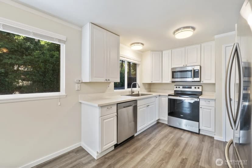Property photo for 210 219th Place Sw, Bothell photo 2