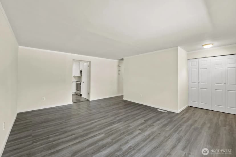 Property photo for 210 219th Place Sw, Bothell photo 5