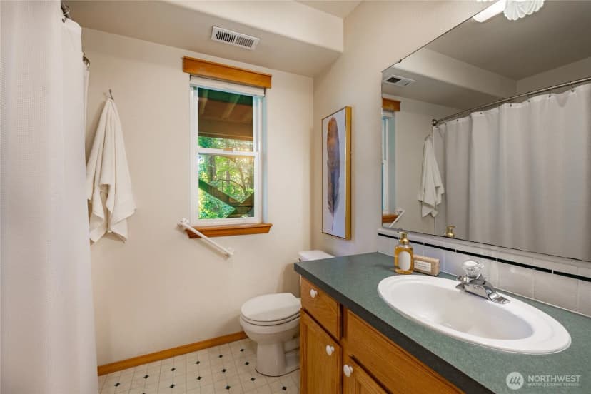 Property photo for 2027 Ponderosa Court, Bellingham photo 25