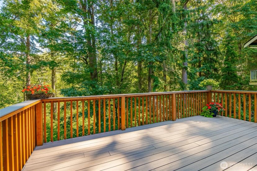 Property photo for 2027 Ponderosa Court, Bellingham photo 18