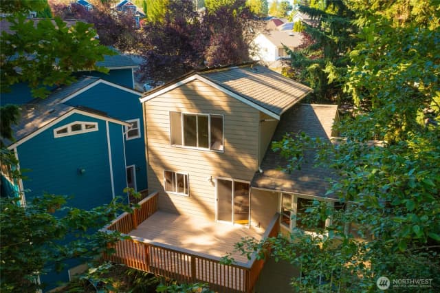 Property photo for 2027 Ponderosa Court, Bellingham photo 3