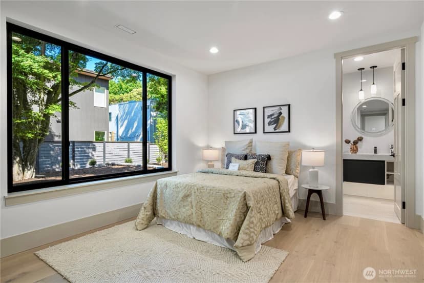 Property photo for 8456 Se 40th Street, Mercer Island photo 21