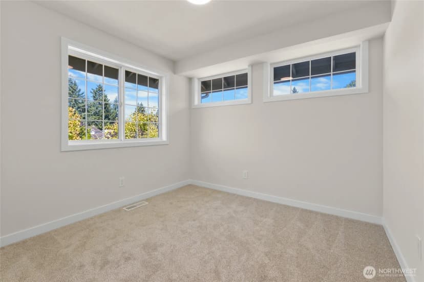 Property photo for 1955 S 370th Court, Federal Way photo 26