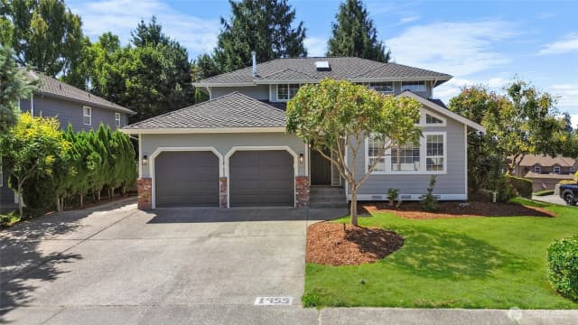 Property photo for 1955 S 370th Court, Federal Way photo 2