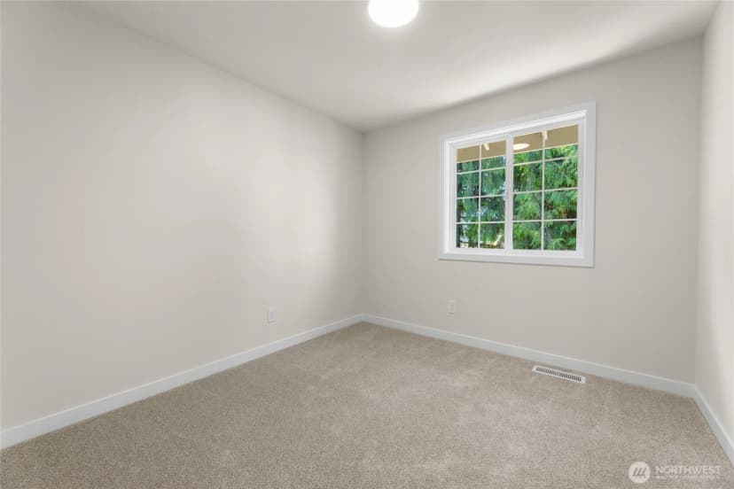 Property photo for 1955 S 370th Court, Federal Way photo 28
