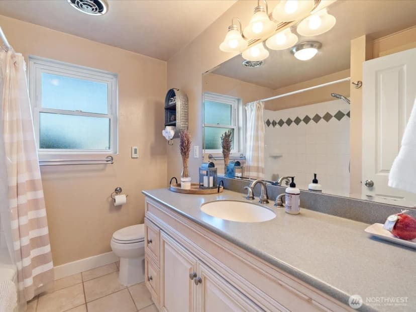 Property photo for 6325 Foster Slough Road, Snohomish photo 16