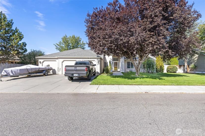 Property photo for 905 N Pittsburg Street, Kennewick photo 30