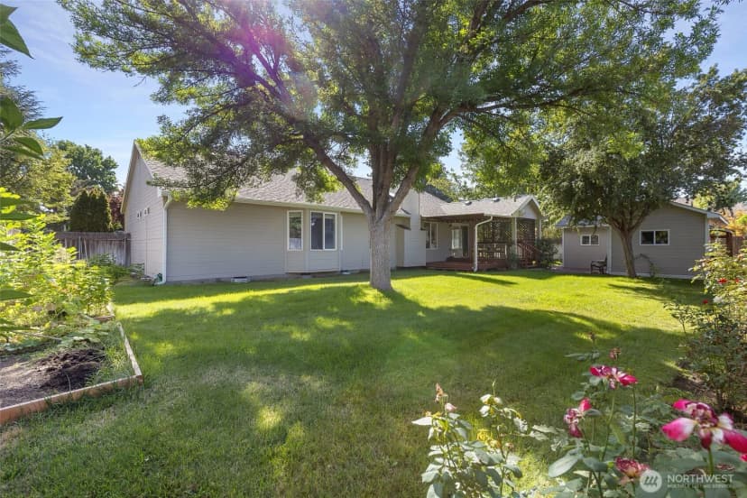 Property photo for 905 N Pittsburg Street, Kennewick photo 24