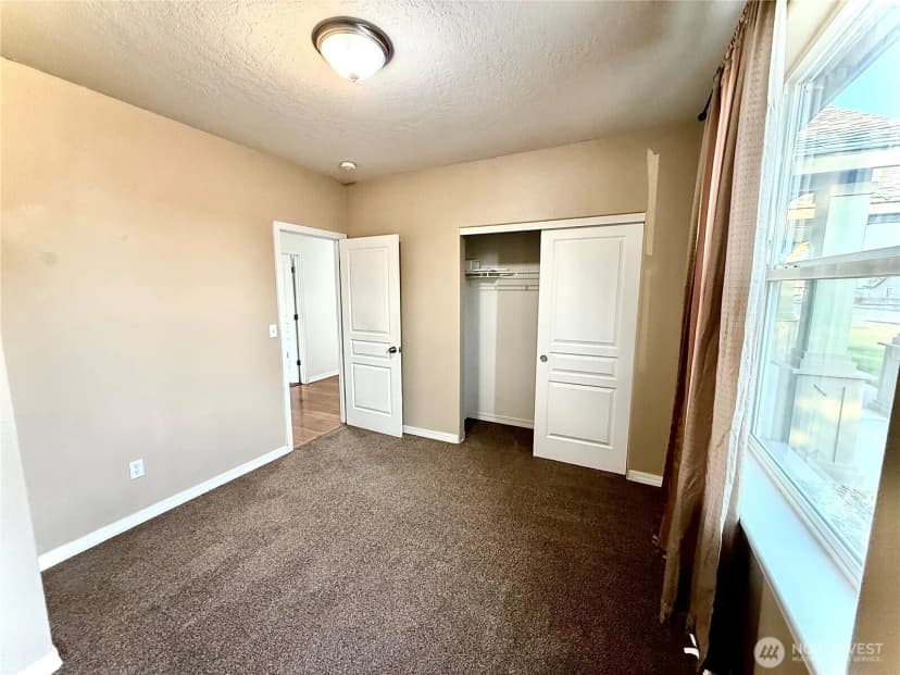 Property photo for 6404 Enzian Falls Drive, Pasco photo 12