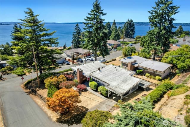 Property photo for 11988 Marine View Drive Sw, Burien