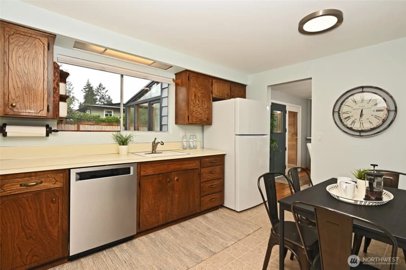 Property photo for 510 Nw 201st Place, Shoreline photo 5