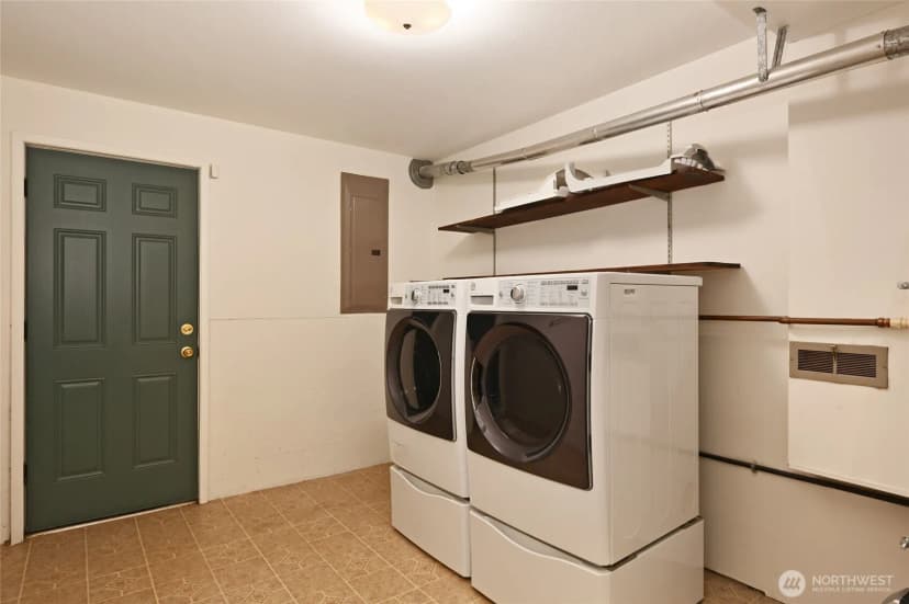 Property photo for 510 Nw 201st Place, Shoreline photo 27