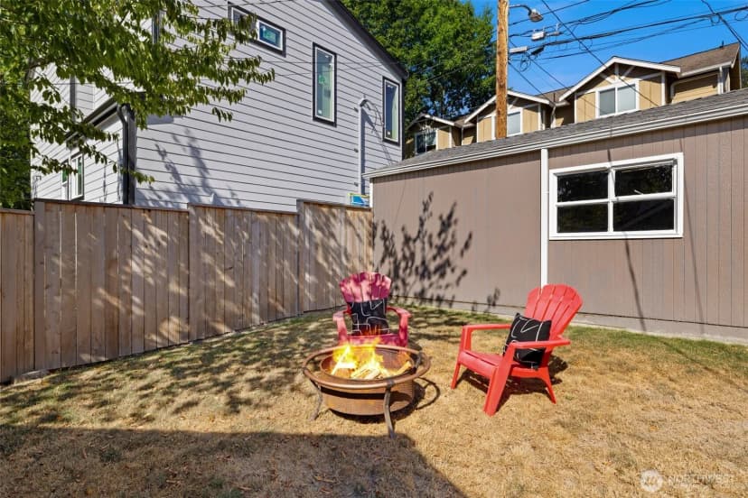 Property photo for 4836 25th Avenue Sw, Seattle photo 28
