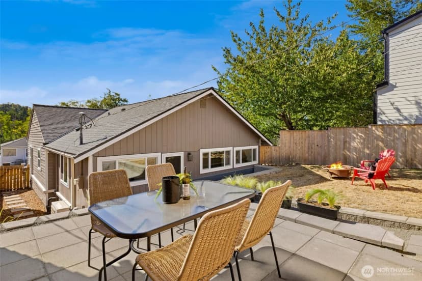 Property photo for 4836 25th Avenue Sw, Seattle photo 30