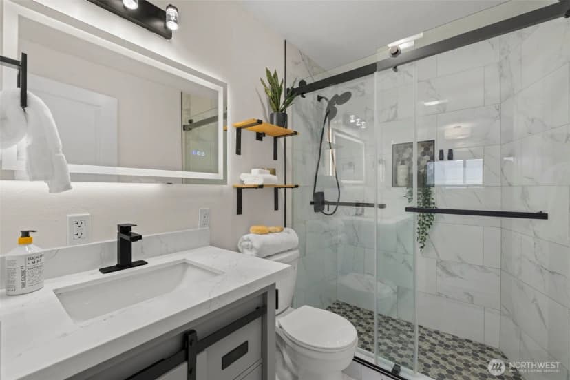 Property photo for 4836 25th Avenue Sw, Seattle photo 26