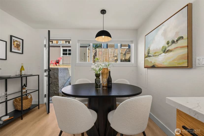 Property photo for 4836 25th Avenue Sw, Seattle photo 11