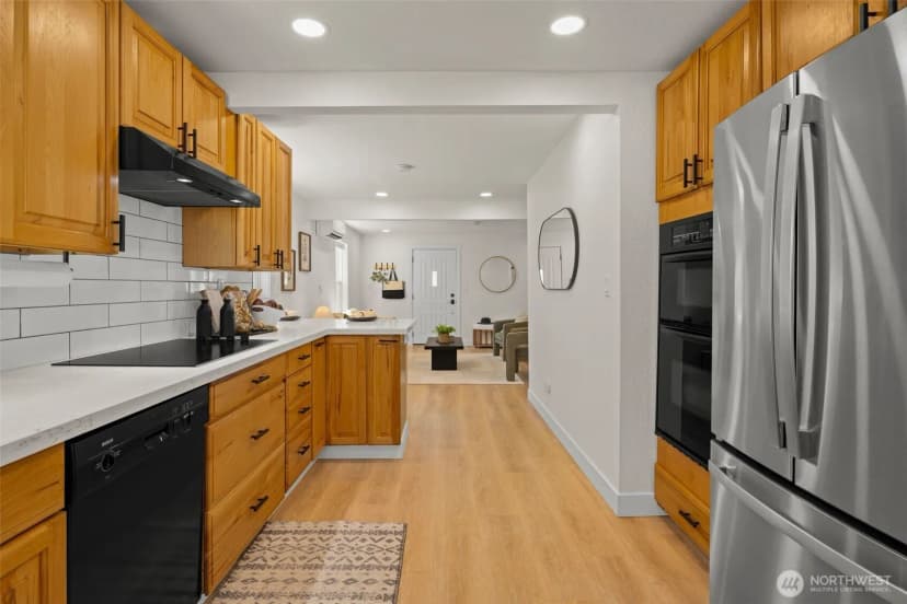 Property photo for 4836 25th Avenue Sw, Seattle photo 14