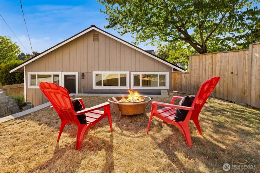 Property photo for 4836 25th Avenue Sw, Seattle photo 33
