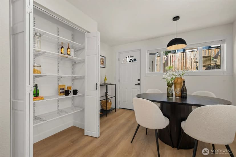 Property photo for 4836 25th Avenue Sw, Seattle photo 10