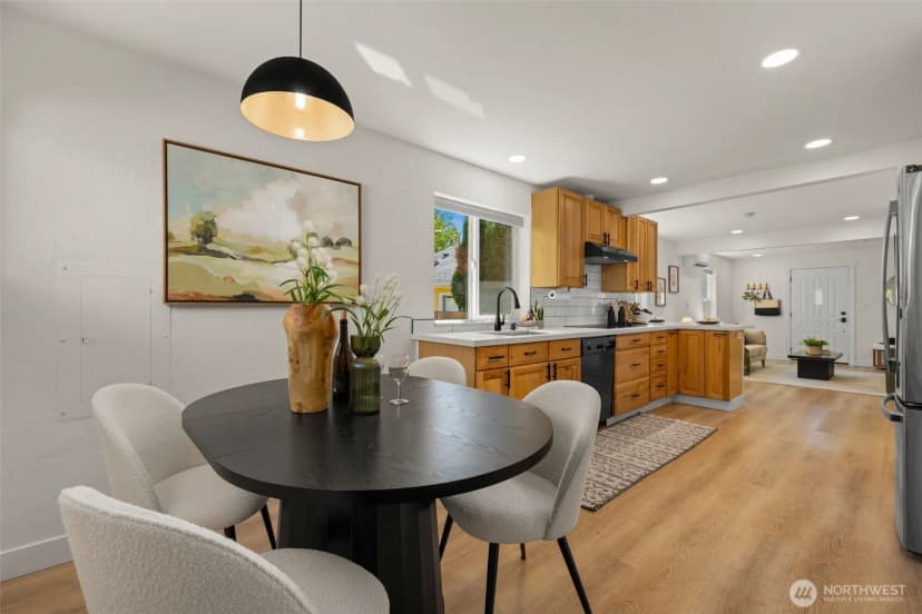 Property photo for 4836 25th Avenue Sw, Seattle photo 12
