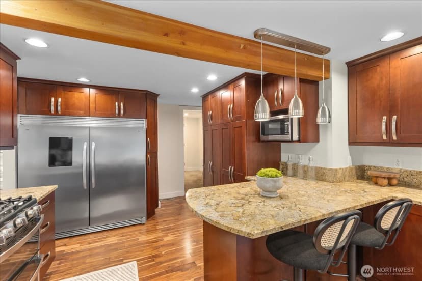 Property photo for 11202 Ne 140th Street, Kirkland photo 11