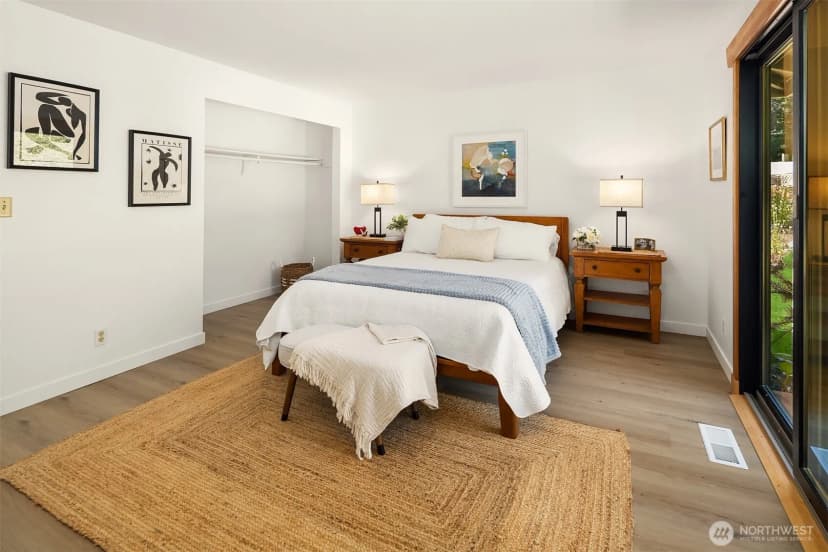 Property photo for 10780 Hyla Avenue Ne, Bainbridge Island photo 20