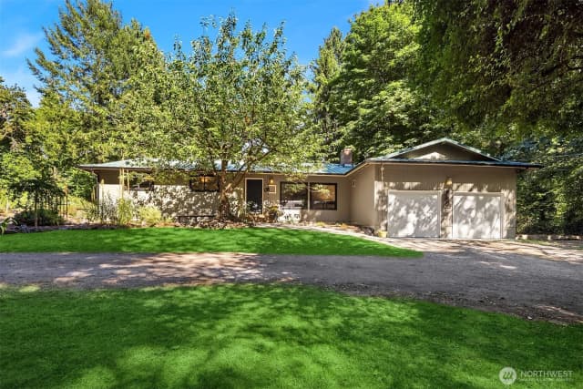 Property photo for 10780 Hyla Avenue Ne, Bainbridge Island