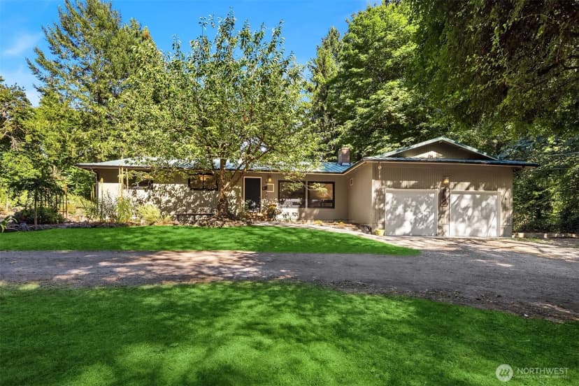 Property photo for 10780 Hyla Avenue Ne, Bainbridge Island