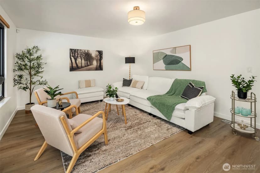 Property photo for 10780 Hyla Avenue Ne, Bainbridge Island photo 15