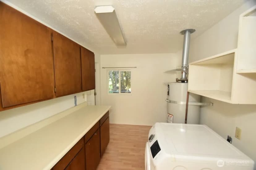 Property photo for 1119 N Viewmont Drive, Mount Vernon photo 10