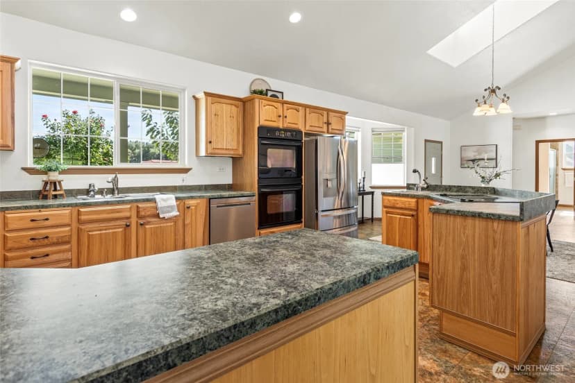 Property photo for 3653 Selah Loop Road, Selah photo 4
